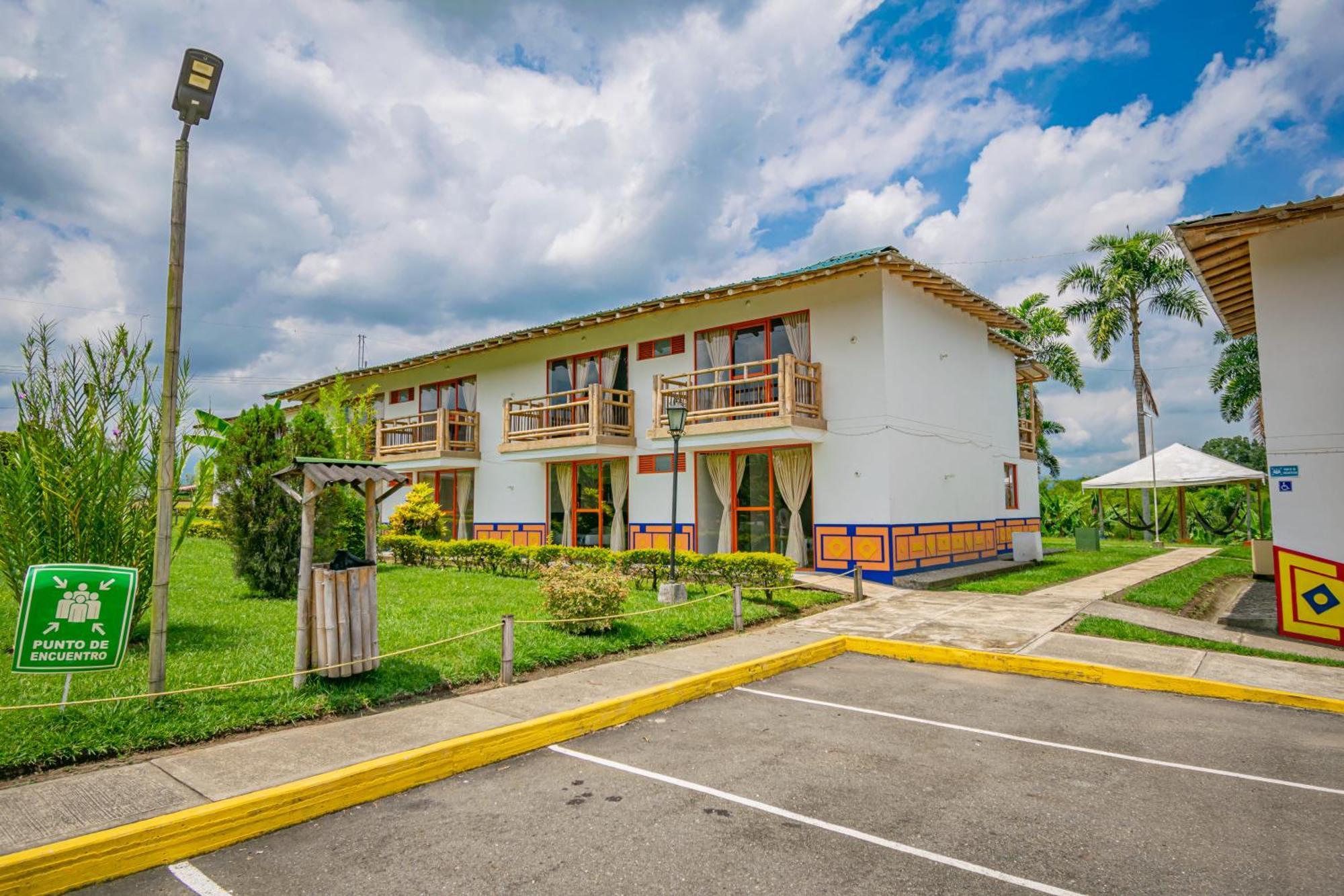 Hotel Campestre La Aldea Montenegro Luaran gambar